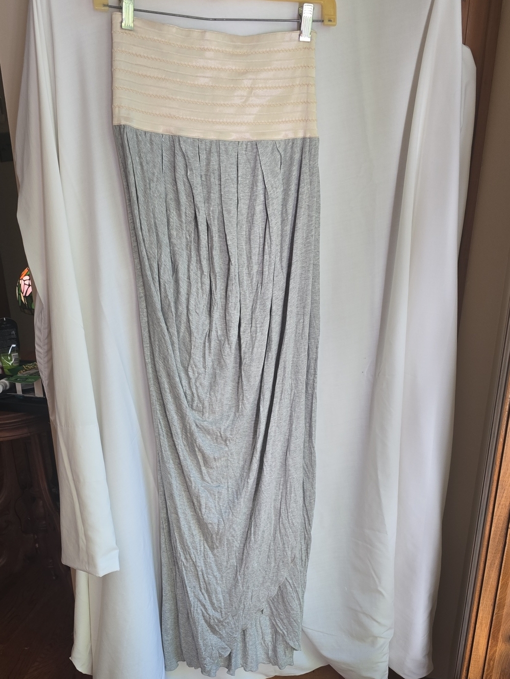 NWOT Elizabeth and James Cream and Gray Strapless Maxi Dress